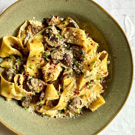 Truffled Mushroom Pappardelle - Taste With The Eyes Parpadelle Recipes, Mushroom Pappardelle, Truffle Pasta, Truffle Mushroom, White Truffle Oil, Truffle Oil, White Truffle, Mushroom Sauce, Fresh Chives