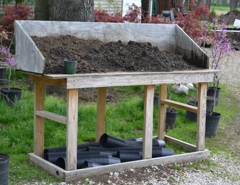 Mike's Legless potting bench now has legs. Farming Knowledge, Backyard Nursery, Garden Potager, Dirt Therapy, Native Nursery, Potting Bench Plans, Nursery Table, Landscape Planning, Nursery Idea