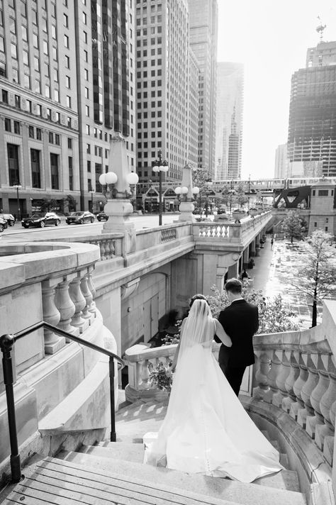 Chicago Wedding Aesthetic, City Hall Wedding Chicago, Downtown Chicago Wedding Photos, Chicago Riverwalk Wedding Photos, Chicago City Hall Wedding Photos, City Wedding Party Photos, Chicago Winter Engagement Photos, Chicago City Hall Elopement, Wedding In The City