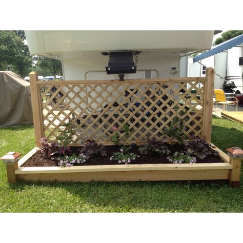 Another awesome planter box my DH (darling husband) made for our campsite! Seasonal Campground Ideas Campsite, Seasonal Campsite Ideas Yards, Mobile Home Remodel Exterior, Animal Crossing Paths, Rv Decks, Camper Deck, Porch For Camper, Campsite Decorating, Campsite Ideas