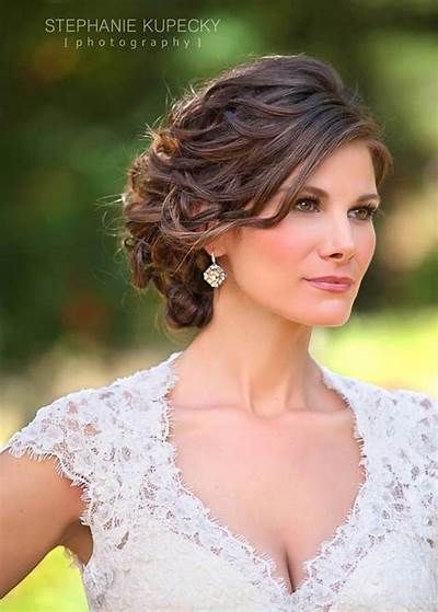 Mother Of The Groom Hairstyles, Wedding Hairstyles For Medium Hair ... Groom Hair Styles, Mother Of The Bride Hairdos, Mother Of The Groom Hairstyles, Sanggul Modern, Wedding Hairstyles For Medium Hair, Wedding Hair Up, Mother Of The Bride Hair, Hairdo Wedding, Updos For Medium Length Hair