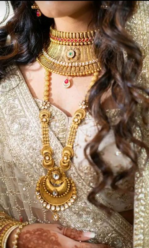 Rani Haar Gold Indian Bridal, Long Gold Necklace Designs Latest, Latest Gold Antique Necklace Designs, Rani Haar Gold Jewellery Designs, Latest Gold Jewellery Indian, Latest Gold Choker Necklace Designs, Long Neckless, Rani Haar Gold, Jewellery Design Gold