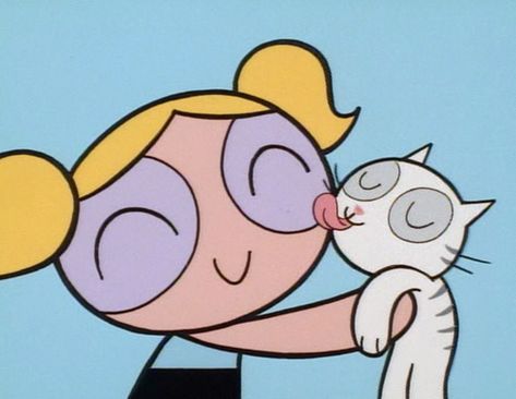 Bubbles, loved by kitties~ Powerpuff Kızları, 90s Cartoon Characters, Cartoon Cupcakes, Haiwan Comel, Powerpuff Girls Wallpaper, Vintage Cartoons, Images Kawaii, Psy Art, Powerpuff Girl