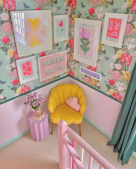 Pastel Pop Aesthetic, Barbie Home Aesthetic, Feminine Aesthetic Bedroom, Interior Design Content, Pastel Eclectic, Pastel Furniture, Pastel Interior, Pastel Home Decor, Dopamine Decor