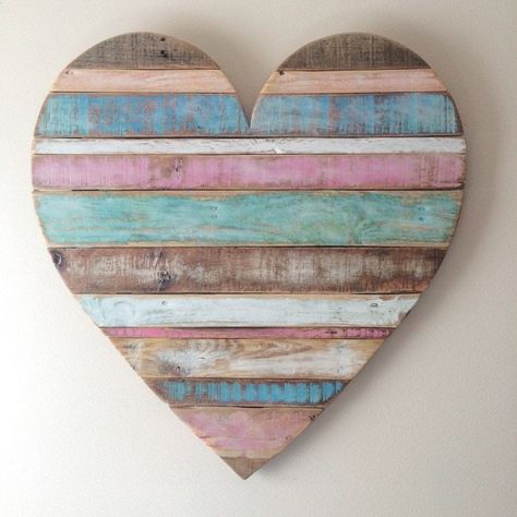 Striped Wood, Driftwood Ideas, Wood Pallet Wall, Reclaimed Pallet Wood, Beach Wall Decor, Beach Cottage Style, Valentine Ideas, Wood Pallet Projects, Wood Hearts