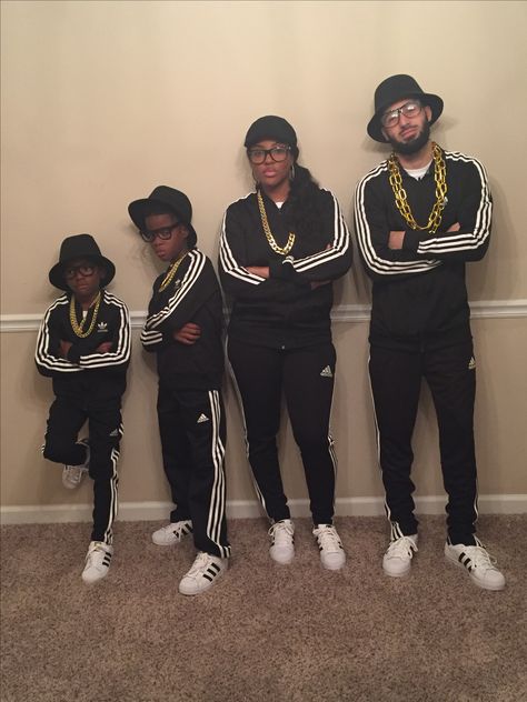 Run Dmc Costume 90 Rapper Costume, 80s Run Dmc Outfit, 80s Party Outfits Couples Hip Hop, Diy Hip Hop Costume Ideas, 90s Hip Hop Costume Ideas, 80s Adidas Outfit, Hiphop Costume Ideas, 90s Hip Hop Outfits For Women Party, Hip Hop Theme Party Outfit