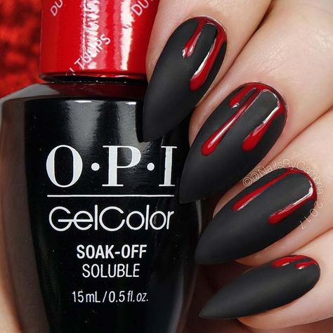 Red Drip over Black Polish Scary Halloween Nails Design, Halloween Nails Designs, Blood Nails, Vampire Nails, Black Halloween Nails, Cotton Candy Nails, Horror Nails, Holloween Nails, Halloween Nails Easy