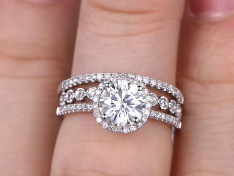 White Gold Wedding Ring Set, Round Cut Diamond Ring, Moissanite Wedding Set, Round Cut Ring, Moissanite Wedding Ring Set, Round Moissanite Engagement Ring, Moissanite Bridal Sets, Diamond Bridal Sets, White Gold Wedding Rings