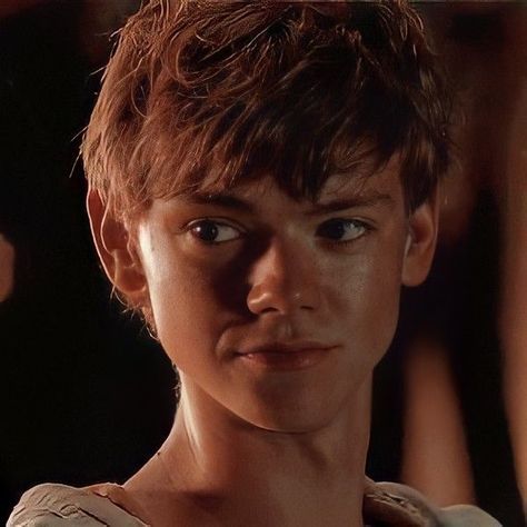 Thomas Brodie Sangster Imagines, Maze Runner Characters, Maze Runner Cast, Newt Maze Runner, Maze Runner Movie, Dylan Thomas, The Queen's Gambit, Thomas Sangster, The Maze Runner