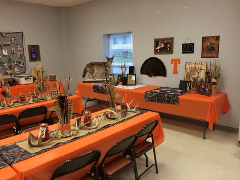 Hunting Themed Retirement Party, Camo Burlap Ideas, Hunting Theme Retirement Party Ideas, Hunting 50th Birthday Party, Hunting Themed Party Favors, Hunting And Fishing Themed Party, Camoflauge Party Decorating Ideas, Hunting Fishing Birthday Party, Hunter Party Hunting Themes