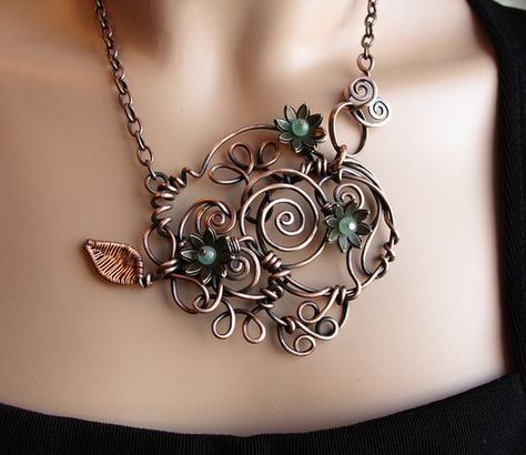 WireWorkers Guild: RUTH JENSEN Copper Ideas, Embroidered Pendant, Wire Pendants, Beaded Art, Viking Knit, Necklace Diy, Wire Work Jewelry, Wire Necklace, Work Jewelry