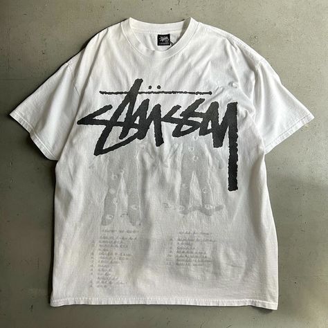 via @blue_room__ Stussy Tee, Stussy Vintage, Baby Tee Shirts, Aesthetic Streetwear, Invisible Man, Outfit Vintage, Blue Room, Baby Tees, It Girl