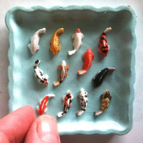 Miniature Garden Koi Fish - Assorted Colors Clay Fish, Art Coquillage, Ikan Koi, Fimo Polymer Clay, Polymer Clay Animals, Polymer Clay Miniatures, Clay Animals, Cute Clay, Clay Art Projects