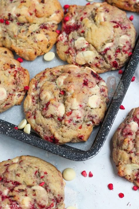 Oct 18, 2020 - White Chocolate Raspberry Cookies with White Chocolate Chunks and Raspberries making Gooey, Chewy, and delicious cookies! Sunday Dinner Ideas Families, White Chocolate Raspberry Cookies, Chocolate Raspberry Cookies, Raspberry White Chocolate Cookies, Sunday Dinner Ideas, Chocolate Valentine, Raspberry Cookies, Freeze Dried Raspberries, Dried Raspberries