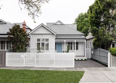 Melbourne Garden, Family Compound, Arch Architecture, Albert Park, Melbourne House, House For Rent, Park Homes, The Design Files, Back Patio