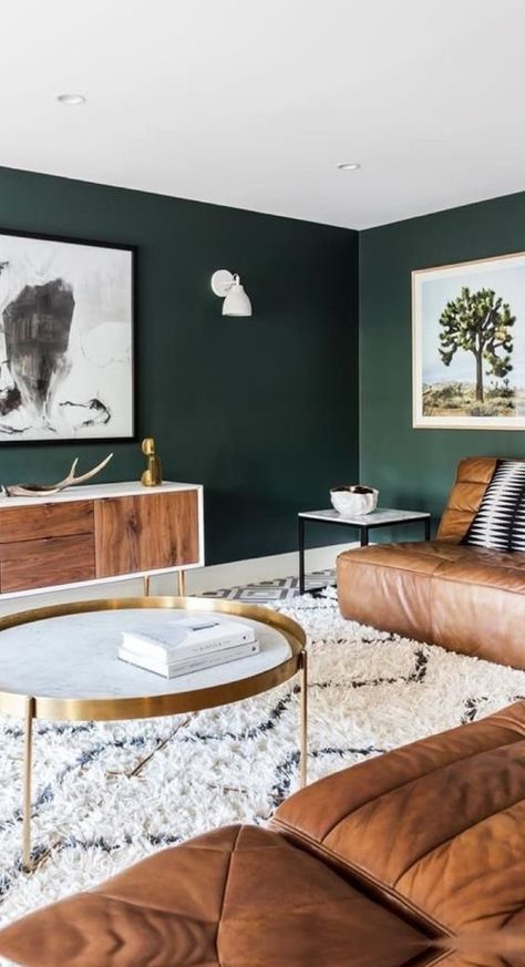 dark green walls contrast warm brown leather furniture and make the living room very relaxing Brown Leather Furniture, Living Room Colour Schemes, Living Room Color Schemes, Green Walls, Room Color Schemes, غرفة ملابس, Living Room Green, Lounge Decor, Living Room Inspo