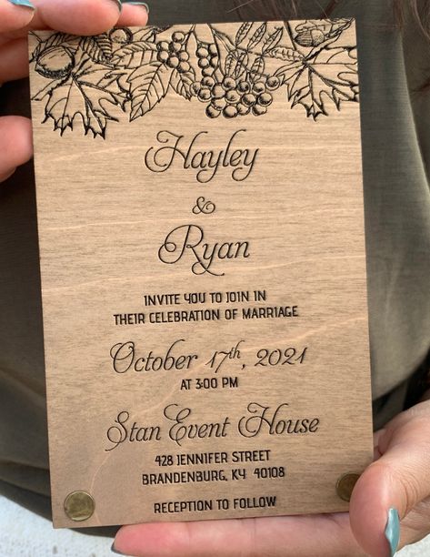 Wooden Invitation Card, Wooden Invitations Wedding, Rustic Wedding Invitations Diy, Engraved Wedding Invitations, Kraft Invitation, Wooden Wedding Invitations, Laser Engraved Wedding, Wedding Invitation Rustic, Laser Cut Decor