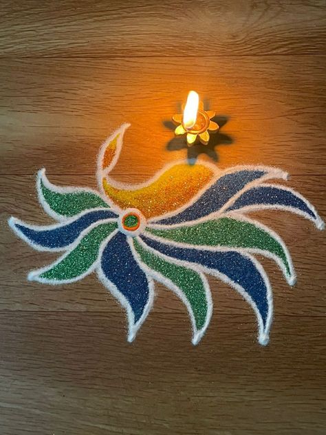 Bailpola Rangoli, Simple Freehand Rangoli Designs, Diwali Rangoli Ideas Easy Small Design, Simple Rangoli Kolam Designs With Colour, Small And Easy Rangoli Designs, Small Rangoli Ideas, Simple Colour Rangoli Designs, Sathiya Design Rangoli, Border Rangoli Designs Flower