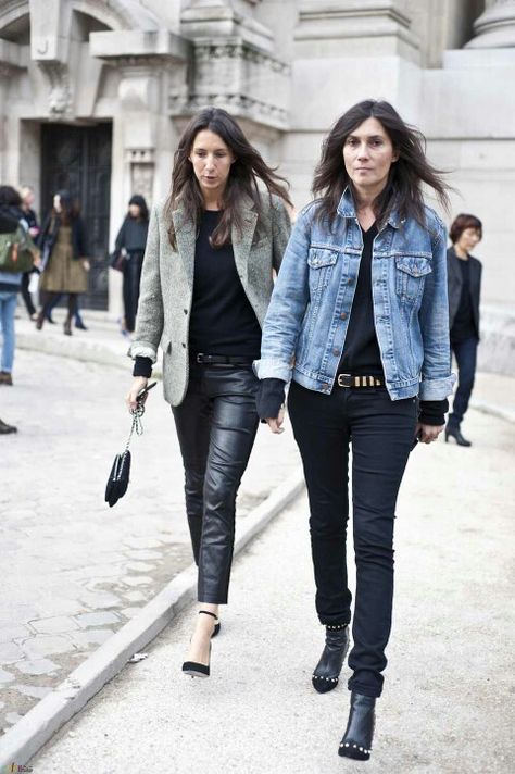 Emanuelle Alt: wow, wore this outfit in college in the 1980s! Right down to black sleeves sticking out from the rolled sleeves on the jean jacket. Jennifer Neyt, Capucine Safyurtlu, Geraldine Saglio, Emmanuelle Alt Style, What To, French Vogue, Emmanuelle Alt, French Street Fashion, Anna Dello Russo