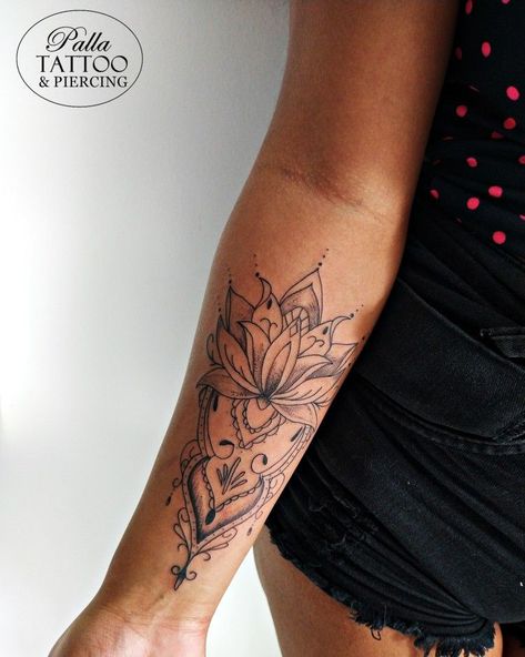 Lotus Mandala Tattoo Forearm, Lotus Mandala Tattoo, Tattoos 2024, Rose Tattoo Forearm, Tattoo Lotus, Chest Tattoo Ideas, Chest Hair, Boho Tattoos, Chic Tattoo