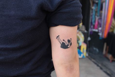 Someone Falling Tattoo, Girl Falling Tattoo, Falling Tattoo Ideas, Woman Falling Tattoo, Falling Down Tattoo, Rks Tattoos, Freefall Tattoo, Tattoo Falling, Falling Tattoo