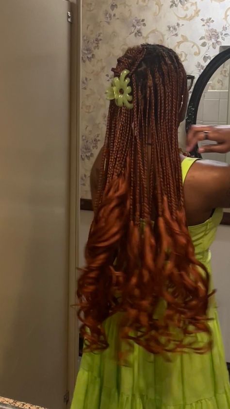 Red French Curl Braids, Ginger French Curl Braids, Blackgirl Hairstyle, Braid Maintenance, Braids Blackgirl, Birthday Braids, Weave Curls, French Curl Braids, Curl Braids