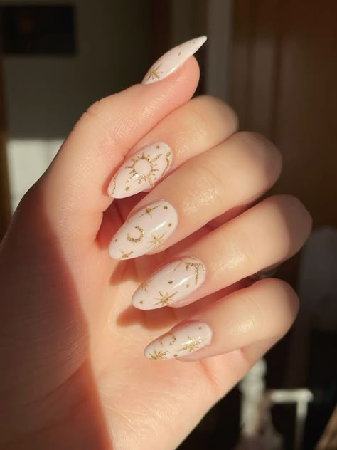 #nails#nailart#witchyvibes#witchy#witch#moon#stars#acrylicnaildesigns#naildesign more in telegram Almond Nails Stars And Moon, Short Nail Designs Celestial, White Witchy Nails, White Nails With Stickers, Celestial Nail Art Simple, Nail Moon Designs, Nails Moon Design, Nails Moon Stars, Nail Design Moon