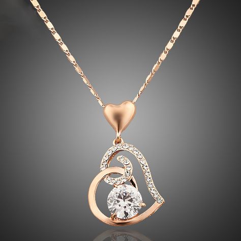 Hari Valentine, Heart Shaped Pendant Necklace, Crystal Heart Pendant, Success In Life, Rose Gold Crystal, Heart Pendant Gold, Rose Gold Heart, Heart Shape Pendant, Gold Necklace Women