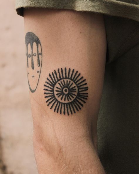 - CORRIE FOREMAN SHIRSAT - | Sun wheel Motif for Sam . . . This piece is painted on the front of the @redearthhouse wall, a place Sam and his partner Tara have spent… | Instagram Sailing Tattoo, Sun Tattoo Ideas, Quiet House, Sun Wheel, Wheel Tattoo, Vegetable Beds, Woodcut Tattoo, Pop Art Tattoos, Sun Tattoo Designs