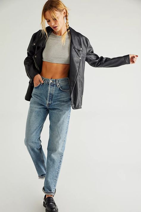 Waist Jeans Outfit, Waist Outfit, Pinched Waist, Timeless Jeans, Jeans Free People, 90s Jeans, Jeans Ripped, Embellished Jeans, Distressed Denim Jeans