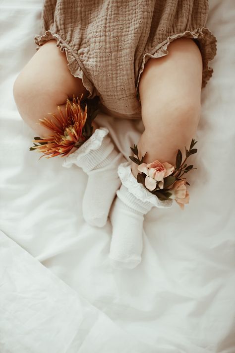 flower babygirl - more on IG @carolajnn Newborn Photoshoot With Flowers, Newborn Spring Photography, Flower Milestone Pictures, Cottagecore Newborn Photos, Newborn Photos With Flowers, Wildflower Newborn Photos, Spring Baby Photos, Baby Flower Photoshoot, Floral Newborn Photography