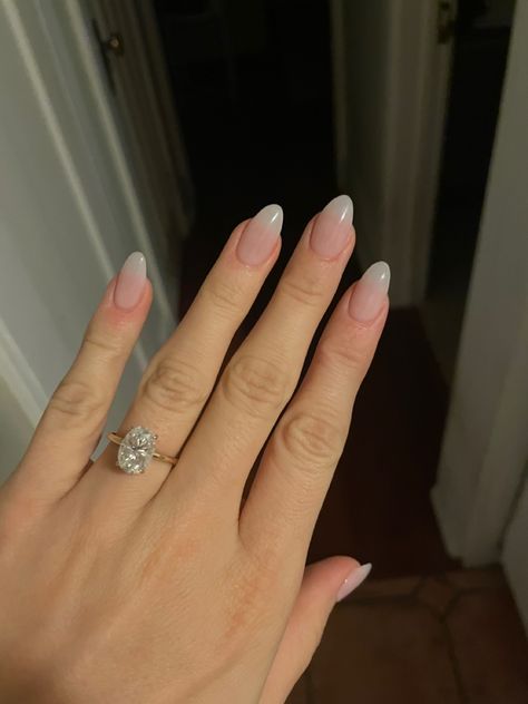 Oval engagmenr ring , almond nude nails Wedding Ring Almond, Almond Nude Nails, Oval Engagement Ring, Oval Engagement, Oval Ring, Oval Rings, Engagement Rings Oval, Nude Nails, Almond Nails