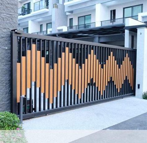 Modern Front Gate Design, Compound Wall Gate Design, Main Gate Ideas, Reling Design, Modern Gate Design, Latest Main Gate Designs, Pagar Modern, Modern Main Gate Designs, Gate Design Ideas