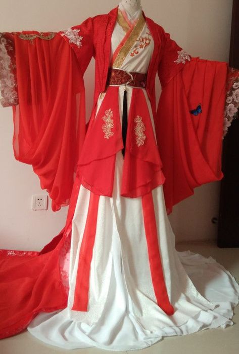 My mom always said, "The only to a man's heart is to satisfy his need… #fanfiction #Fanfiction #amreading #books #wattpad China Empress, Ancient Chinese Clothing, Chinese Costume, Night Street, Chinese Style Dress, Mode Kimono, China Dress, فستان سهرة, Anime Dress