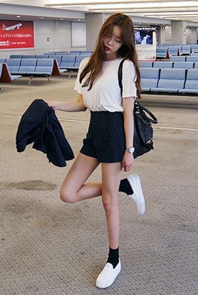 What To Wear To School, Moda Ulzzang, Korean Fashion Shorts, Moda Do Momento, Summer School Outfits, Korean Fashion Summer, 여름 스타일, K Fashion, Korean Girl Fashion