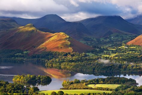 England Autumn, Derwent Water, Lake District England, Lake District National Park, Autumn October, Wilderness Camping, Gatwick, The Lake District, Travel Images