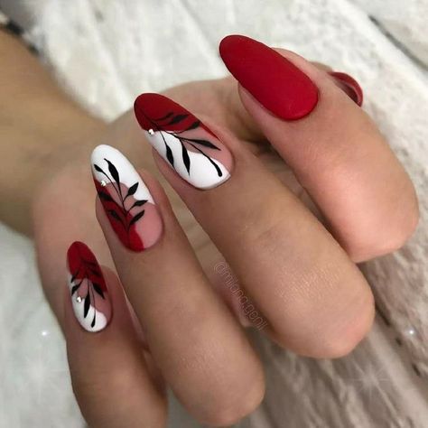 Nagellack Trends, Almond Nails Designs, Nagel Inspo, Cat Kuku, Pretty Acrylic Nails, Floral Nails, Chic Nails, Short Acrylic Nails, Nail Arts