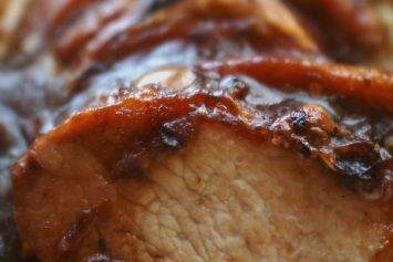 Barbecue Pork Loin, Pork Loin Oven, Bbq Pork Loin, Colorful Dinner, Bbq Pork Tenderloin, Pork Loin Recipe, Bbq Pork Recipes, Roast Meat, Pork Tenderloin Recipe