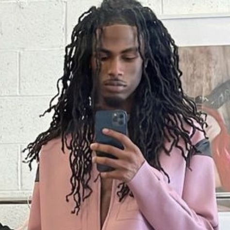 Dreads No Middle Part Men, Black Male Face Claims Locs, 4c Locs Men, Man With Long Dreads, Black Guy Long Hair, Long Dreads Men, Men With Long Locs, Long Type 4 Hair, Black Men With Locs