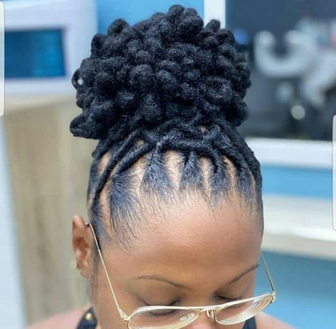 Dreadlocks Ponytail Hairstyles, New Dreadlocks Hairstyles, Loc Styles Medium Updo Women, Hairstyles For Interview, Dreadlock Wedding Hairstyles, Cute Short Natural Hairstyles, Locks Styles, Dreads Short Hair, Short Dreadlocks