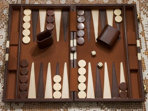 Old Board Games, Board Game Pieces, Backgammon Board, Games Board, Diy Games, Old Games, Popular Games, Game Pieces, Game Night