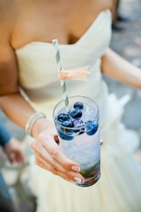 26 Signature Cocktails to Serve at Your Wedding - Brit + Co Blueberry Cocktail, Blueberry Vodka, Blueberry Mojito, Signature Cocktails Wedding, Blue Centerpieces, Wedding Signature Drinks, Wedding Food Drink, Wedding Drinks, Pearl Beach