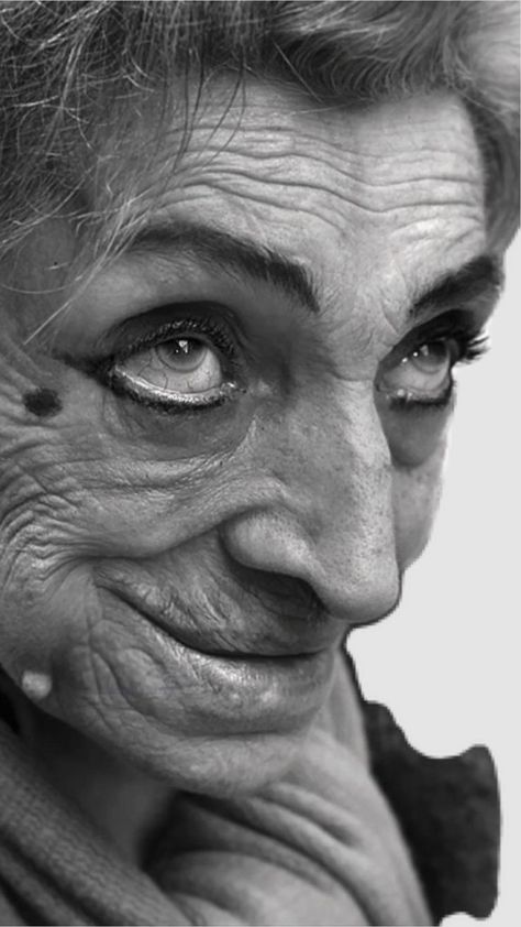 #change #face #old #women #men #eyes Creepy Facial Expressions, Person Scratching Head, Men With Big Eyes, Interesting Looking People, Interesting Faces To Draw Portraits, Random People Faces, Interesting Noses, Old People Reference, Woman Smirking