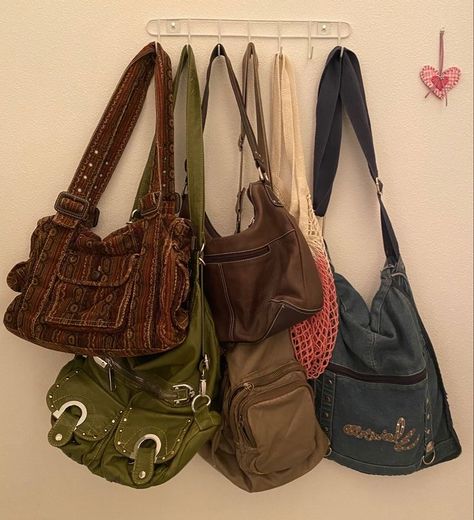 Tas Vintage, Estilo Hippy, Mode Hippie, Estilo Hippie, Tas Fashion, Stars Hollow, Stil Inspiration, Pretty Bags, Modieuze Outfits