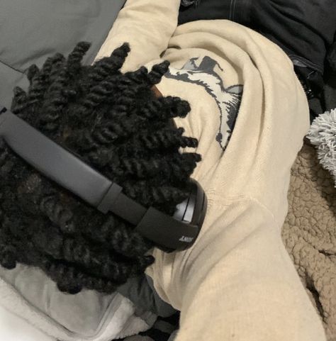 Faceless Dreadhead, Black Boy Aesthetic Faceless, Black Man Aesthetic Faceless, Dreads Aesthetic, Faceless Boy, Mens Twists Hairstyles, Hair Twists Black, Black Hair Inspiration, Braided Dreadlocks