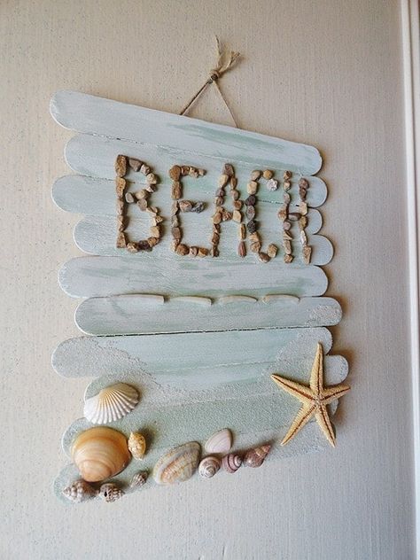 Popsicle stick crafts are not just for kids. Here is our collection of popsicle stick crafts for adults that we would actually make! #sustainmycrafthabit Popsicle Stick Crafts For Adults, Strand Decor, Beach Crafts For Kids, Popsicle Stick Crafts For Kids, Beach Inspired Decor, Diy Beach Decor, Popsicle Crafts, Daisy Mae, Diy Bricolage