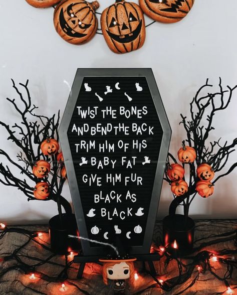 Halloween Memo Board, Coffin Board Quotes, Spooky Letter Board, Cute Halloween Letter Board Quotes, Halloween Felt Board Quotes, Spooky Letters, Letterboard Ideas, Board Sayings, Message Board Quotes