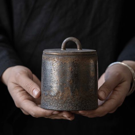 Wabi Sabi Ceramic Sealed Tea Jar Storage Container Wabi Sabi Ceramics, Stoneware Teapot, Coffee Container, Tea Container, Puer Tea, Tea Jar, Tea Storage, Antique Pottery, Jar Storage