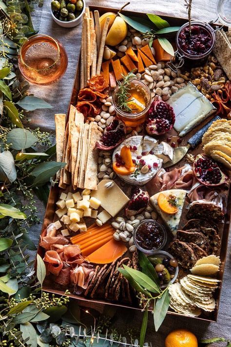 Holiday Cheese Board, Cheeseboard Recipe, Holiday Cheese Boards, Appetizers Christmas, Holiday Cheese, Party Platter, Christmas Entertaining, Harvest Recipes, Charcuterie And Cheese Board