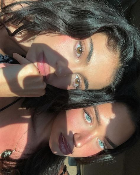 BFFs 💕 #KylieJenner#KrisJenner#KUWTK#KimKardashian#KhloeKardashian#KourtneyKardashian#StormiWebster#AireWebster#TrueThompson#TatumThompson#SaintWest#NorthWest#ChicagoWest#PsalmWest#KylieCosmetics#KylieSkin#KendallJenner#Jenner#JennerSisters#Kardashian#Kardashians#KardashianSisters#KardashianFamily#KeepingUpWithTheKardashians#TheKardashians#TheKardashiansHulu#KardashiansHulu#KingKylie#StassieBaby#AnastasiaKaranikolaou Kylie Jenner Friends, Kylie Jenenr, Kylie Jenner Icons, Kily Jenner, Anastasia Karanikolaou, Kylie Baby, Estilo Kylie Jenner, Kylie Jenner Instagram, Kylie Jenner Look